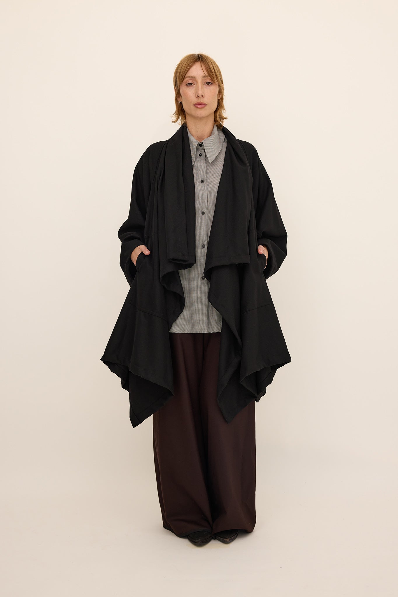 Cape Coat / Black Wool