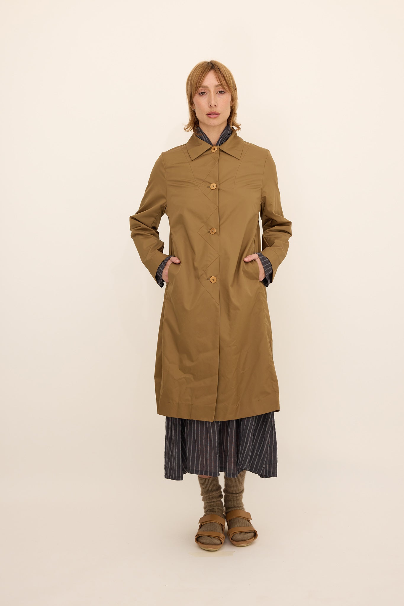 Maggie Raincoat - Tan