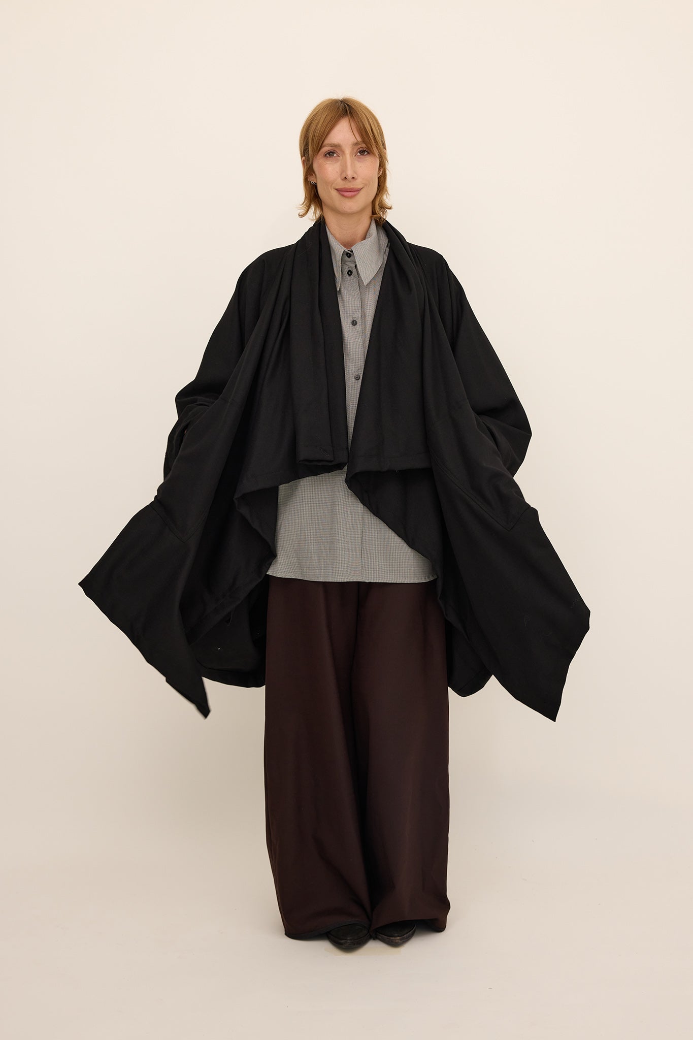 Cape Coat / Black Wool