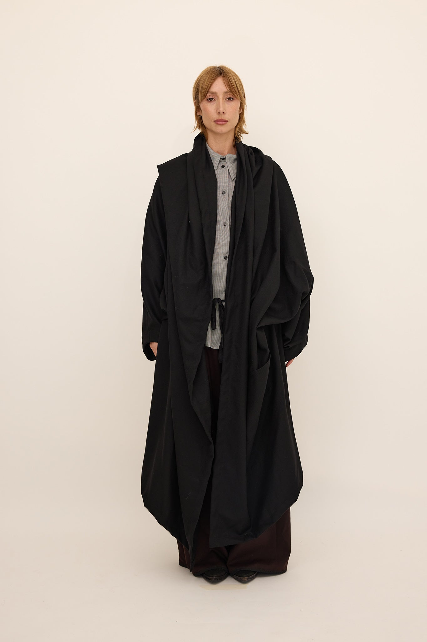 Cape Coat / Black Wool